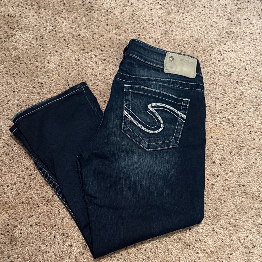 Silver Jeans Women's Dark Indigo Skinny Capris with Contrast Stitching